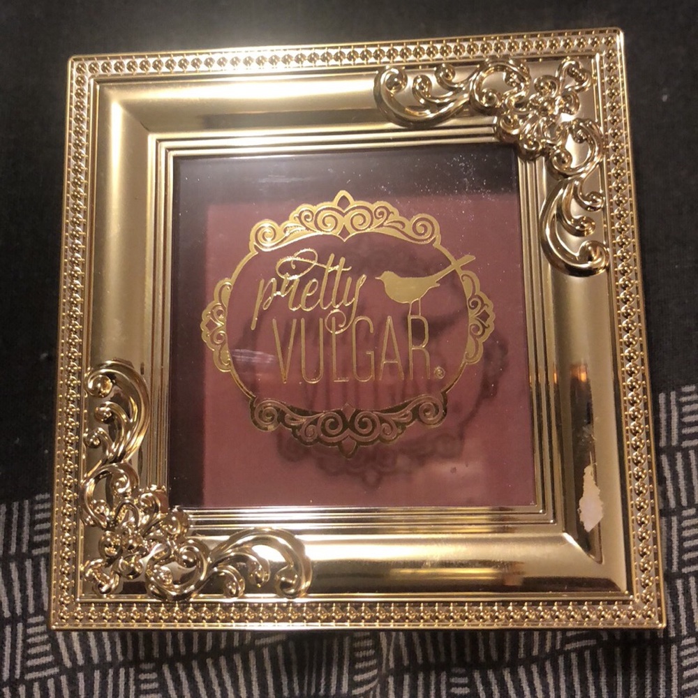 Pretty vulgar blush